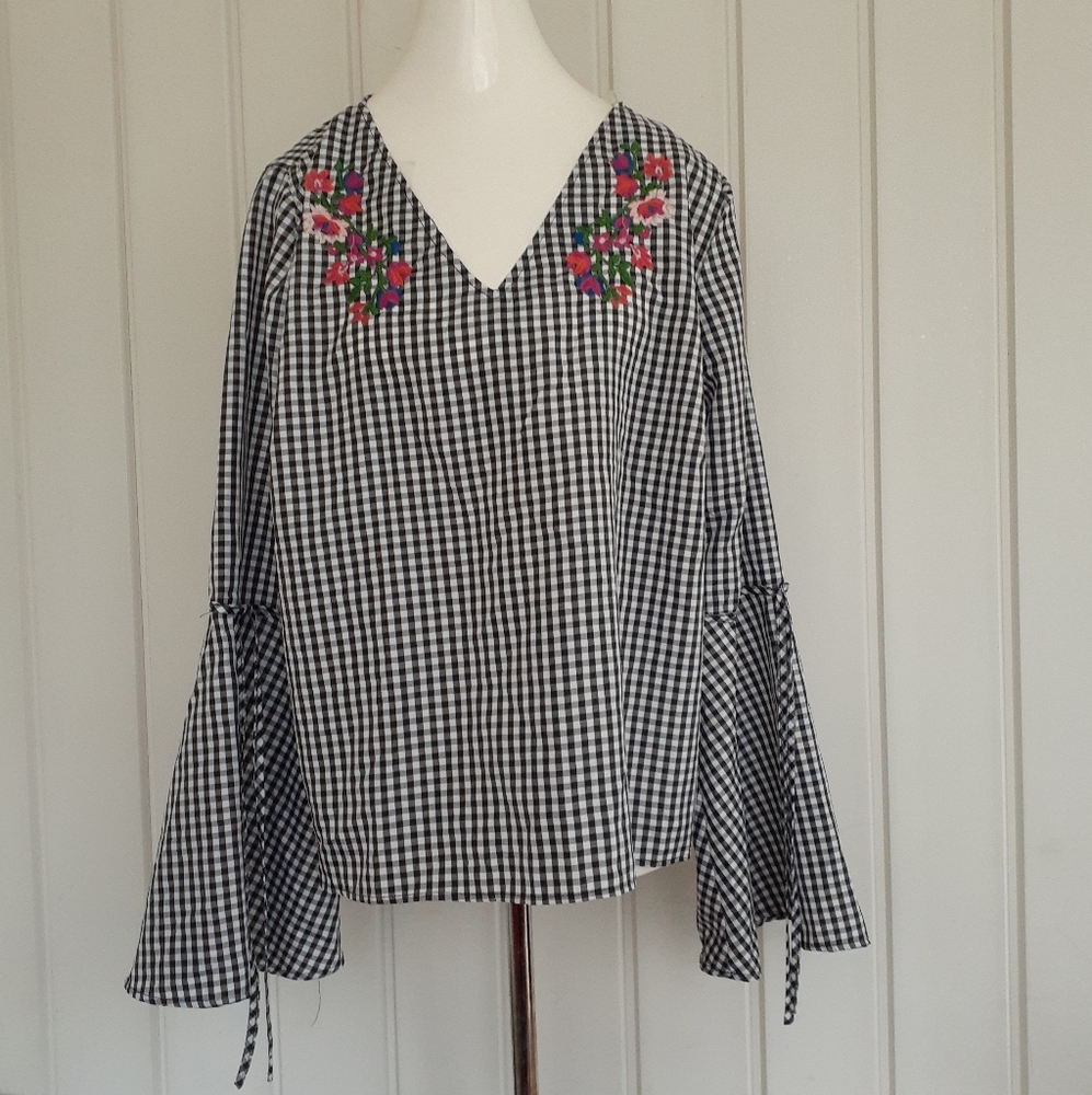 Charlotte Russe XL